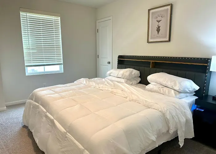 Beautiful Spacious Family-friendly *